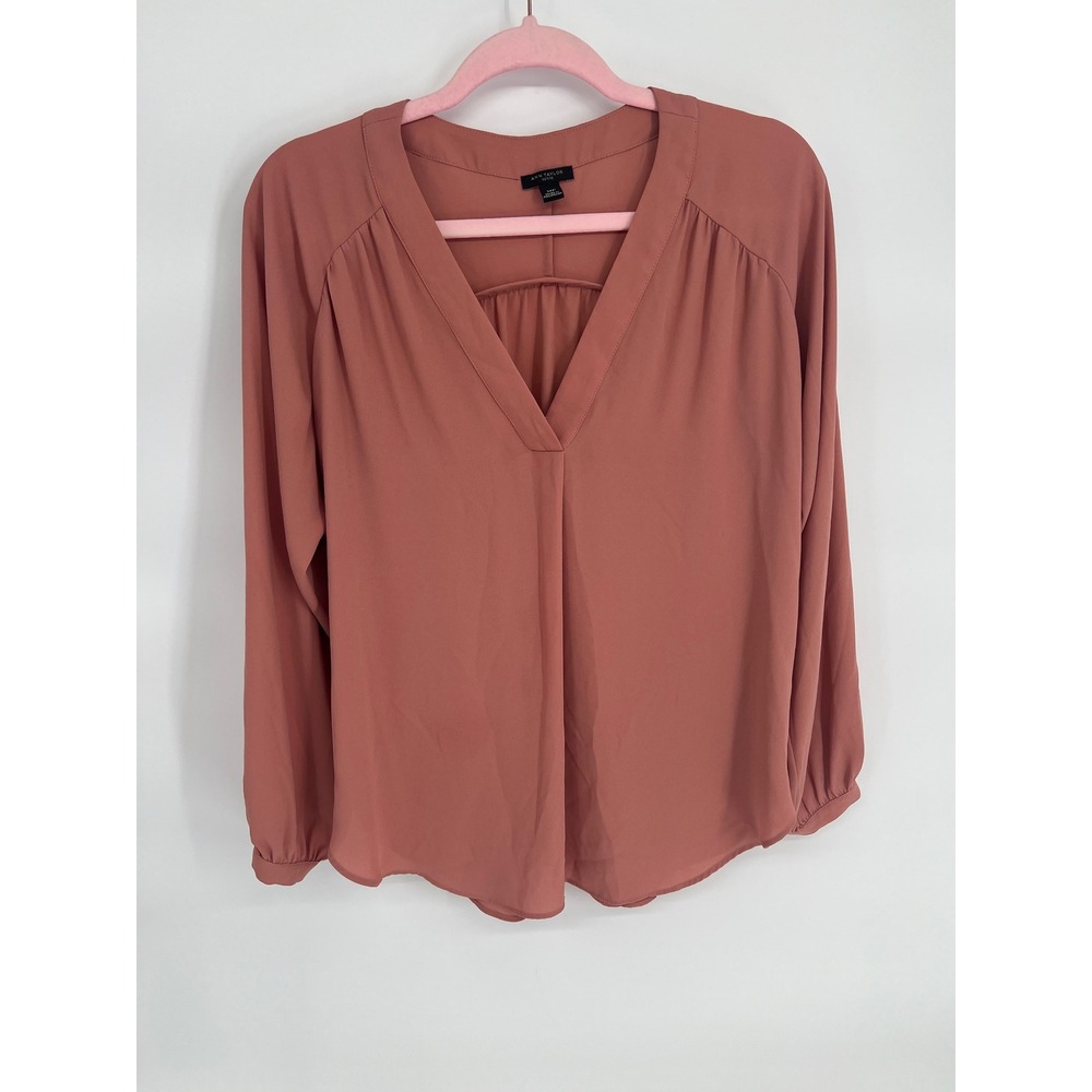 Ann Taylor Petite Muted‎ Rose V-Neck Pleated Front Long Sleeve Blouse Sz MP